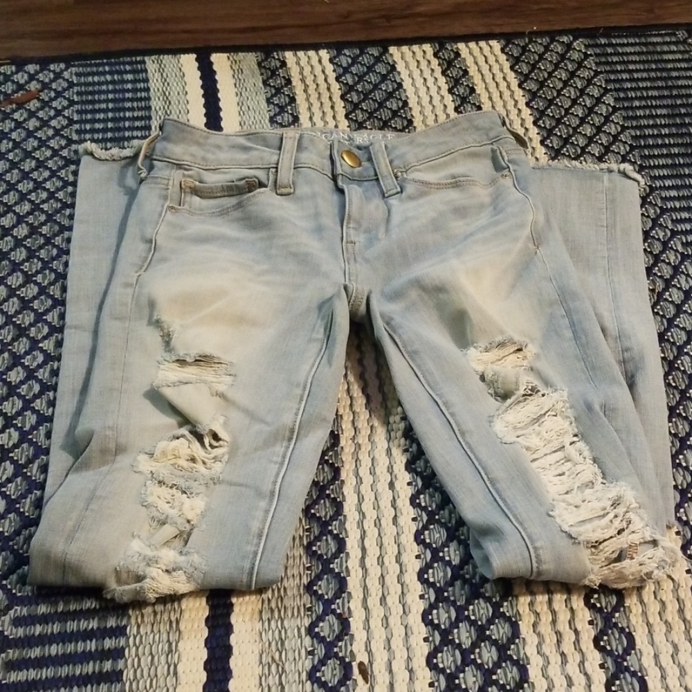 Skinny ripped jeans